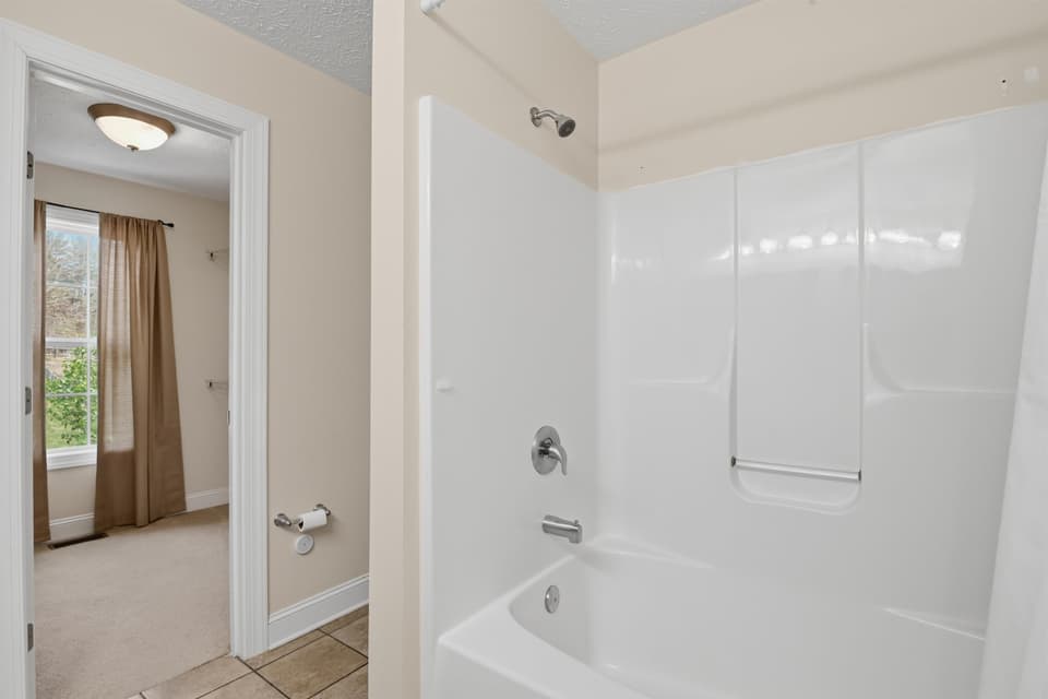 1410 Sherwood Drive, photo 26 of 40