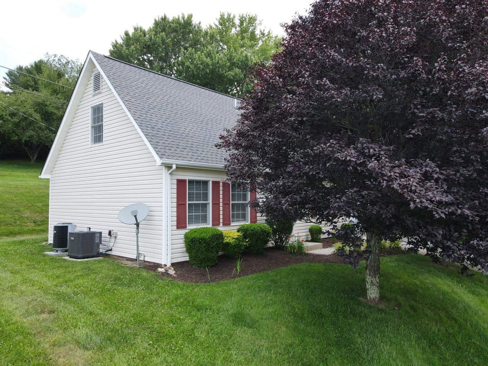 355 Overland Drive, photo 3 of 29