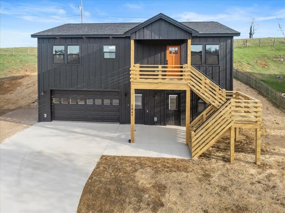 1045 Beaver Drive, photo 10 of 40