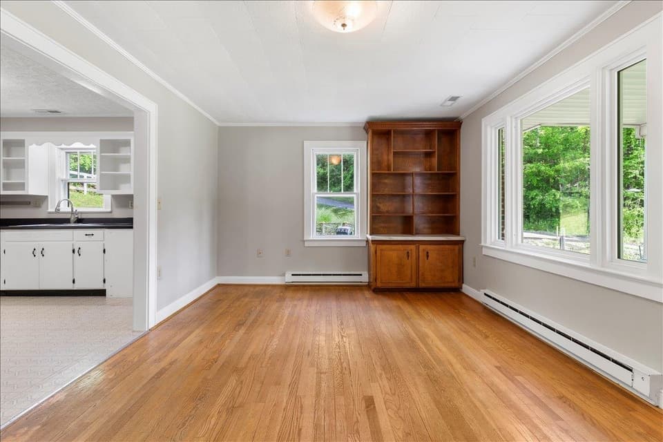 2537 Rosemary Road, photo 7 of 40