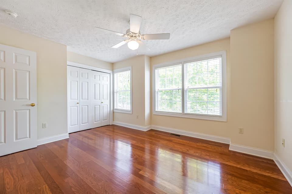 120 Blue Leaf Drive, photo 32 of 40