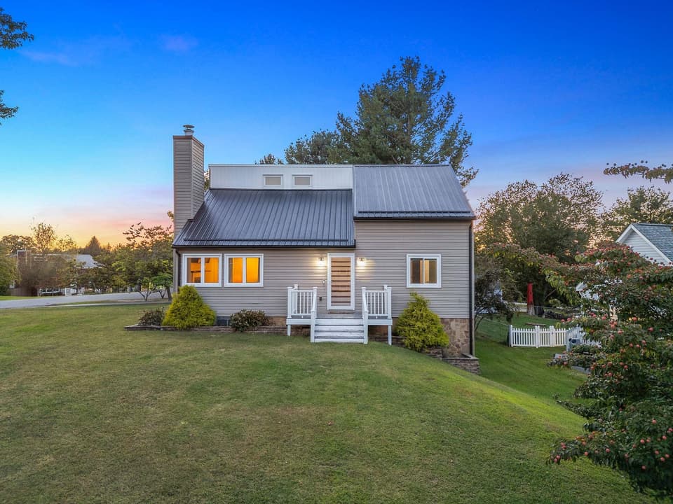 1275 Cambria Street NW, Christiansburg, VA