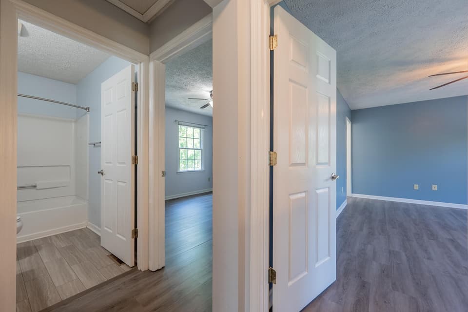 640 Warren Court, photo 27 of 40