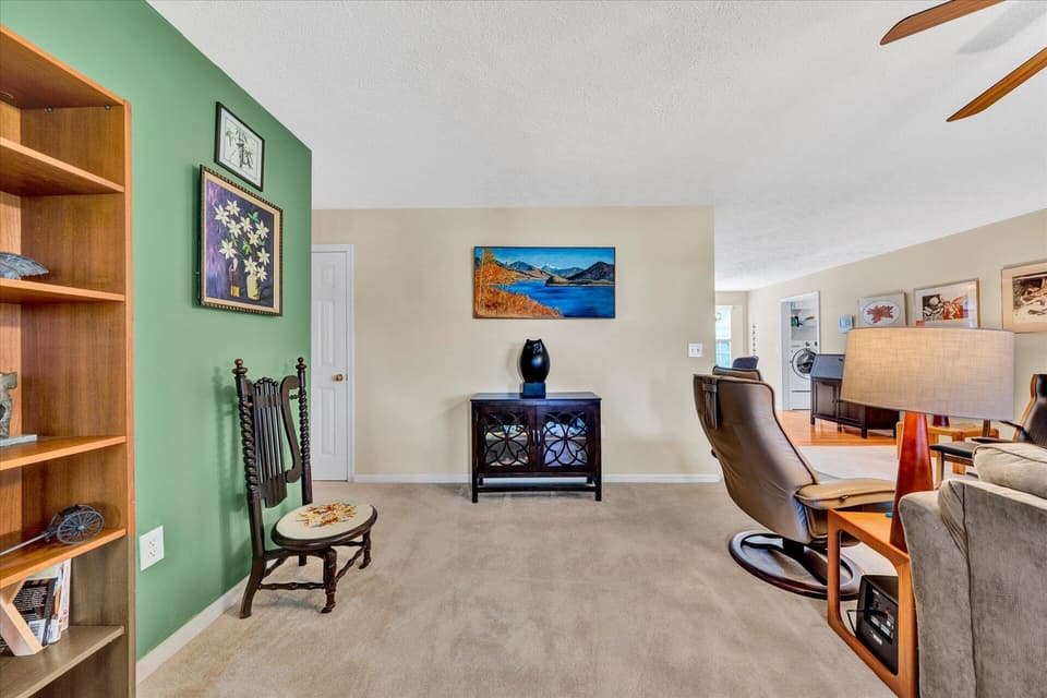 135 Wenn Dr NW, photo 6 of 37