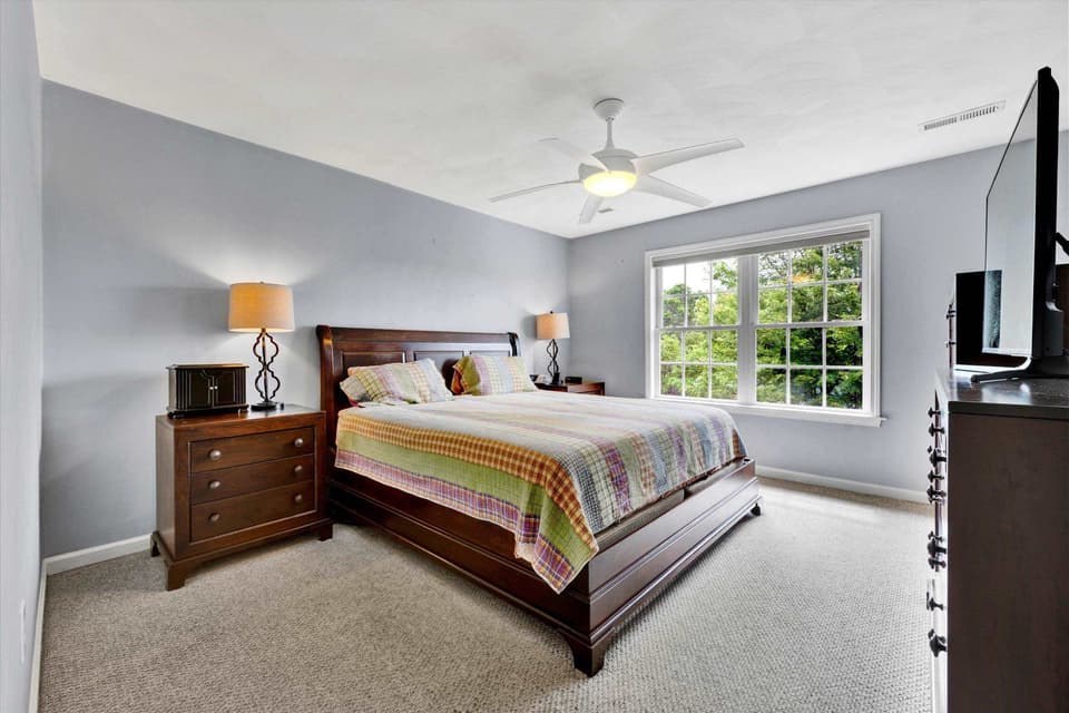 135 Sapphire Avenue, photo 33 of 40