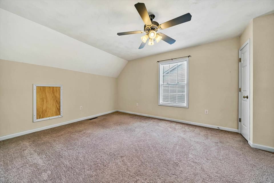 135 Wistaria Drive, photo 20 of 40