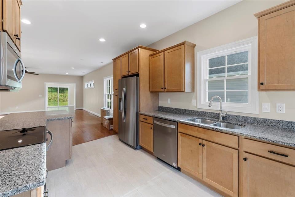 120 Vinnie Avenue NW, photo 8 of 33