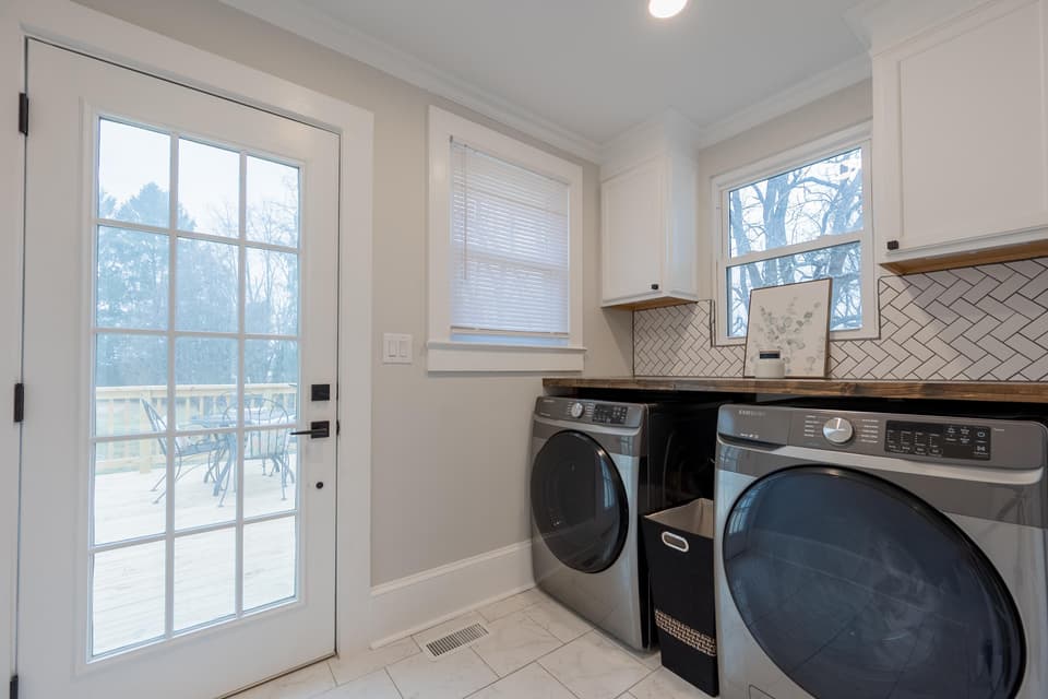 208 Alleghany Street, photo 35 of 40