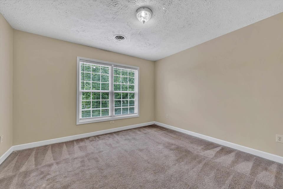 1400 Rigby Street NE, photo 17 of 23