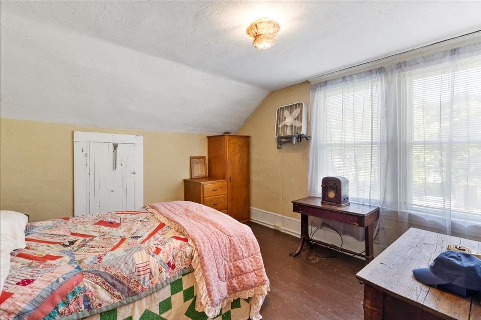 510 Ellett Road NE, photo 12 of 40