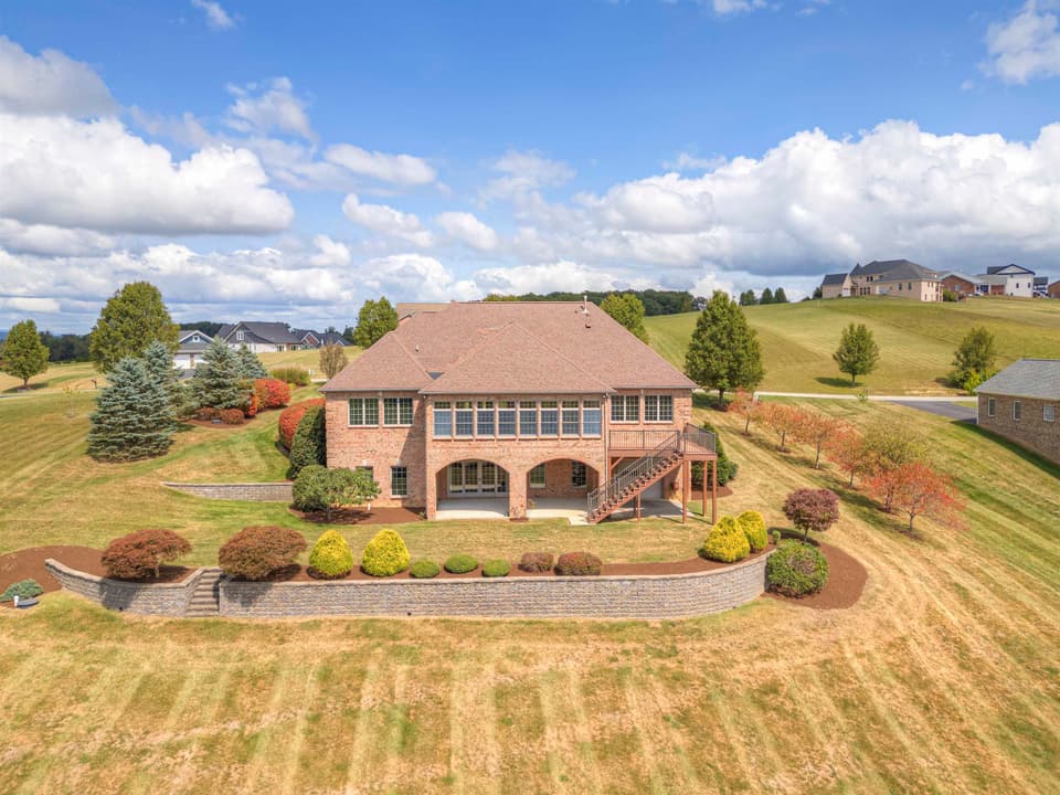 2151 Peakland Way, photo 3 of 40