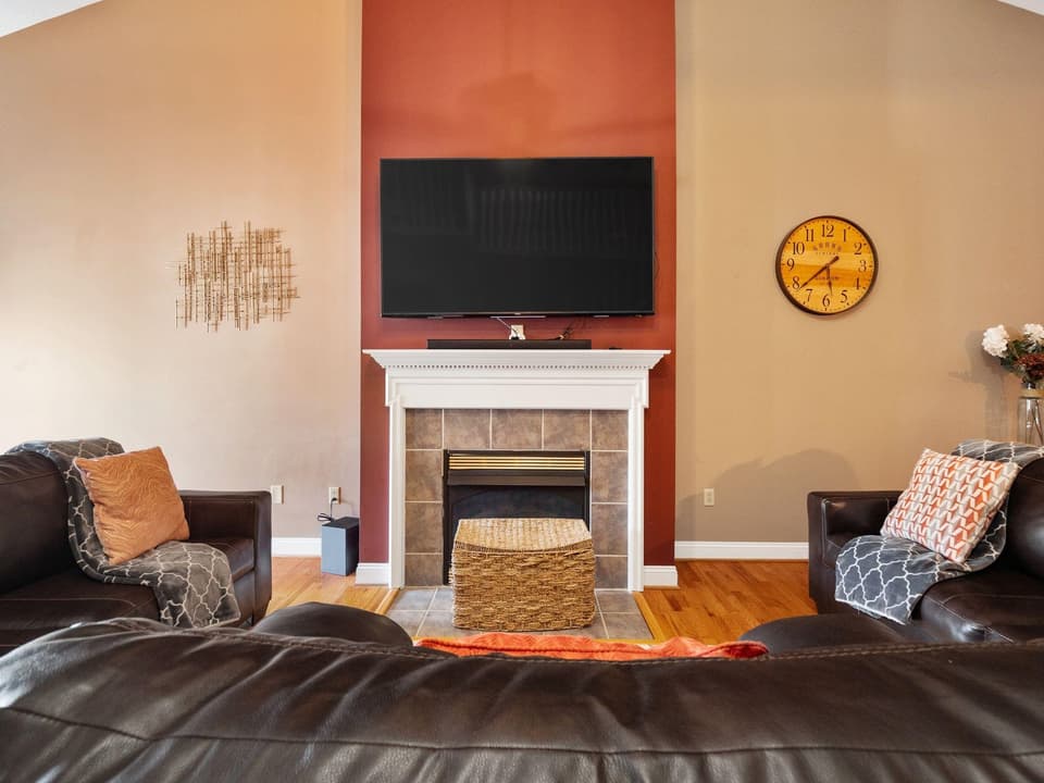 390 Gold Leaf Drive, photo 15 of 40