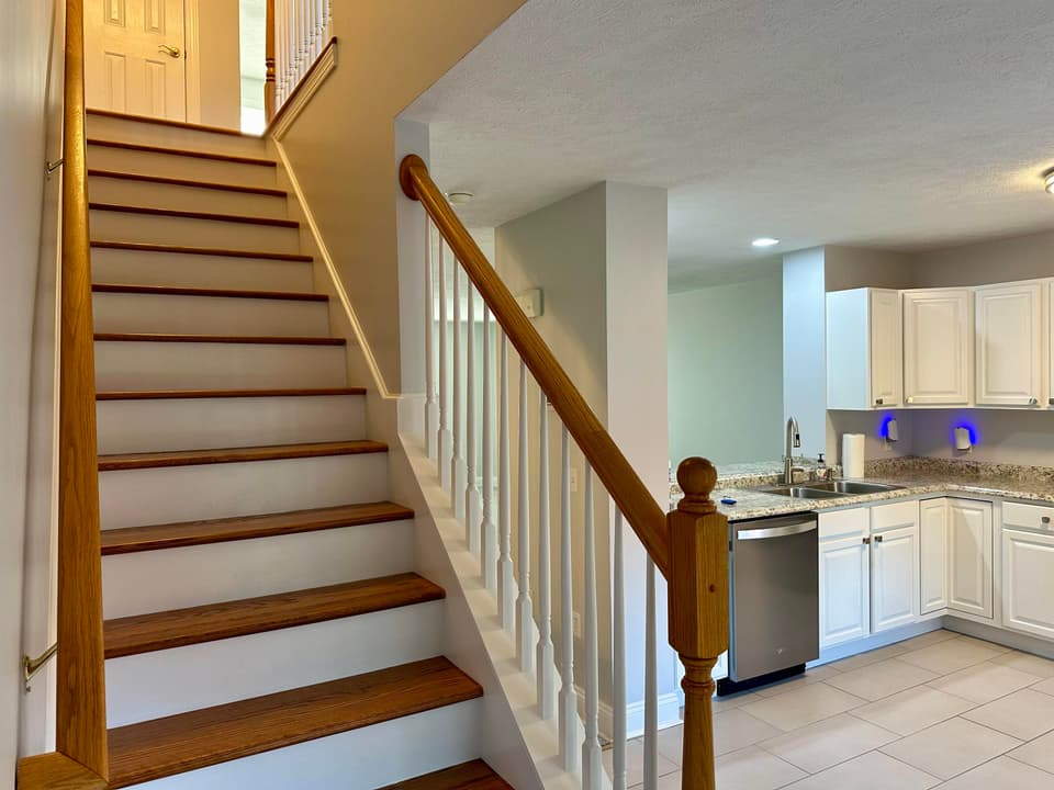 800 Oak Tree Boulevard, photo 32 of 40