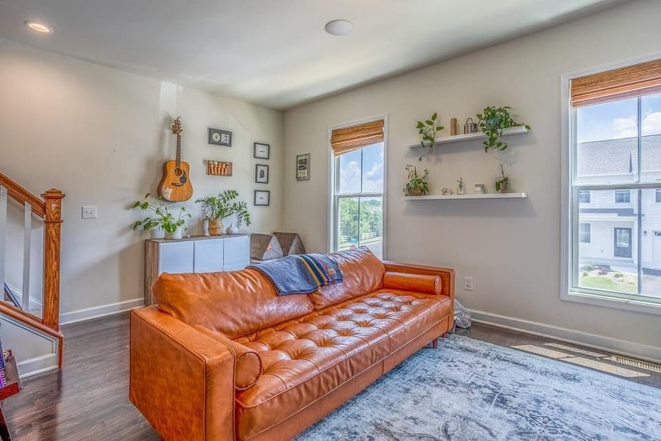 110 Hamilton Ave NW, photo 4 of 24