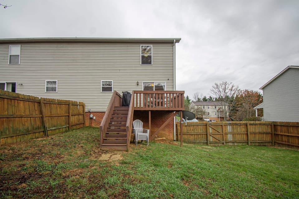 595 Tarrytown Road, photo 9 of 33
