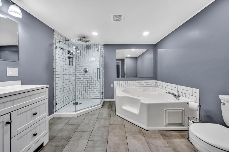 215 S Hill Drive, photo 34 of 37