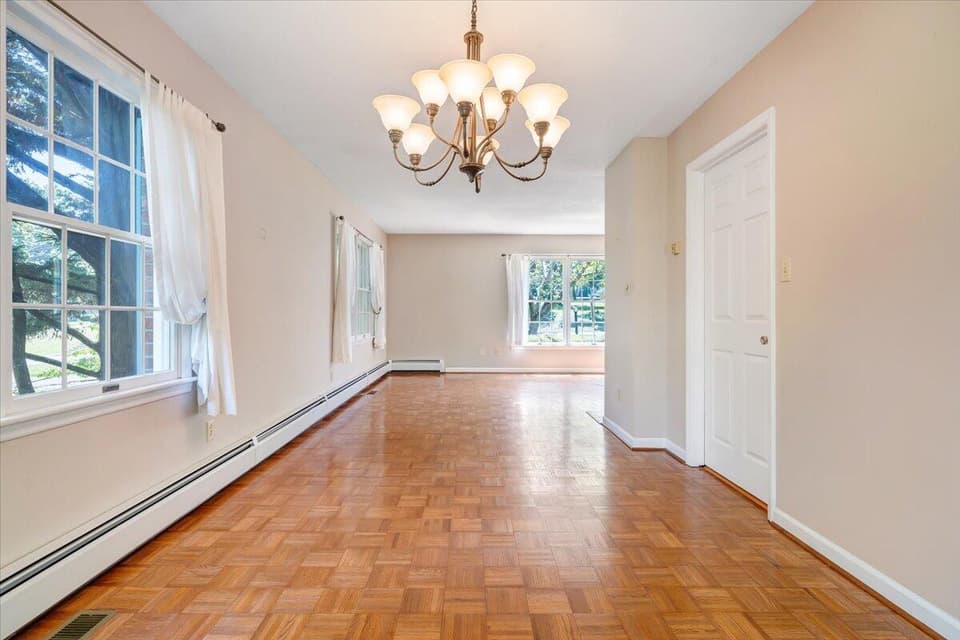 765 W Main Street, photo 11 of 40