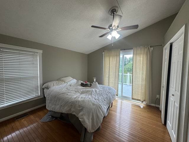 440 Aurora Lane, photo 16 of 37