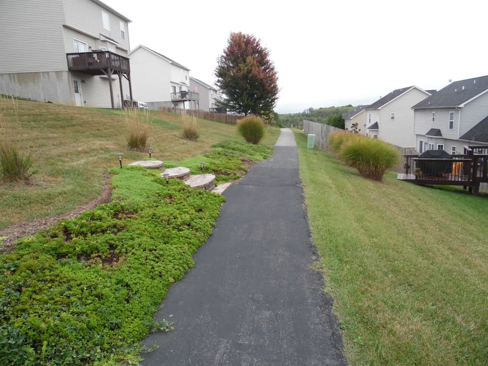 635 Keystone Drive NW, photo 4 of 22