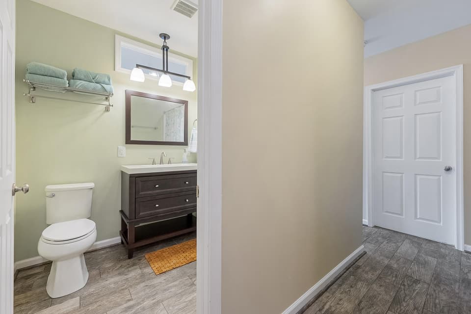 1400 Sleepy Hollow Road, photo 31 of 40