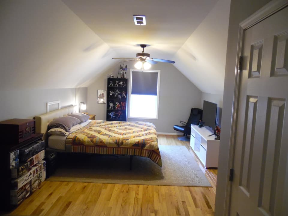 635 Keystone Drive NW, photo 18 of 22