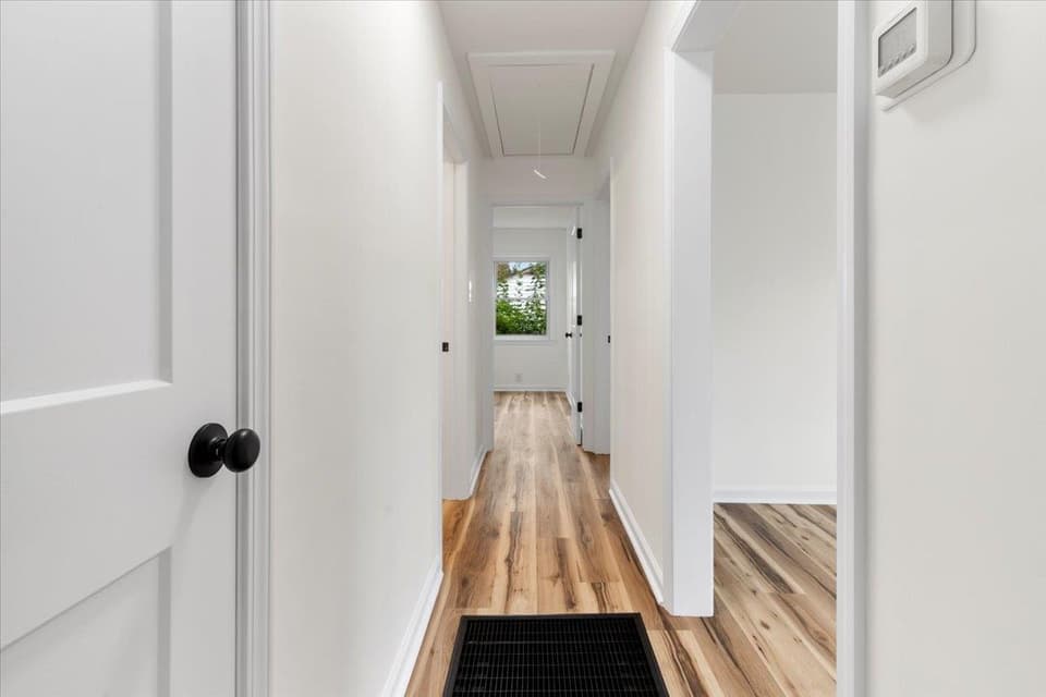409 Third Street SW, photo 12 of 30
