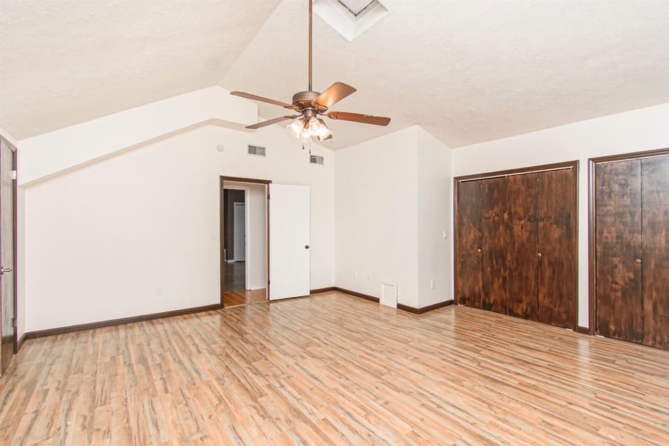 1265 Flint Drive, photo 17 of 35