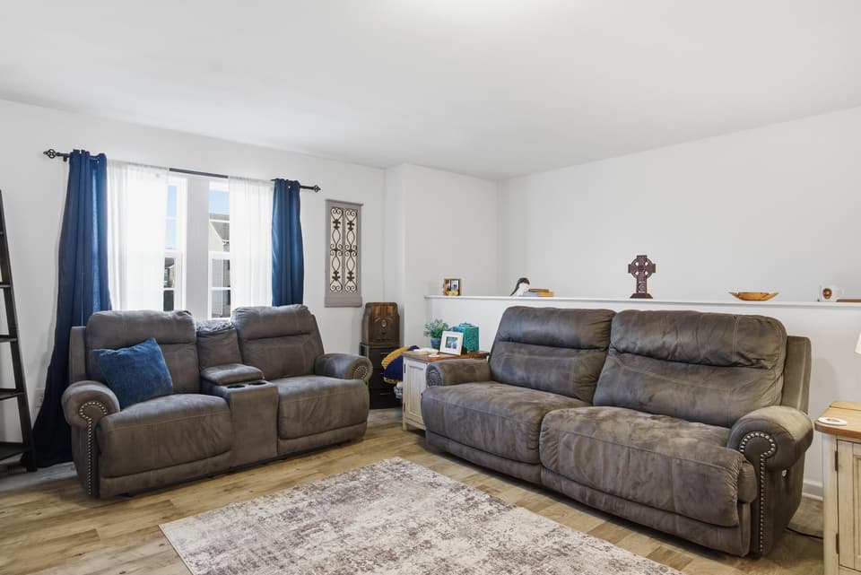 1485 Kensington Way, photo 10 of 32