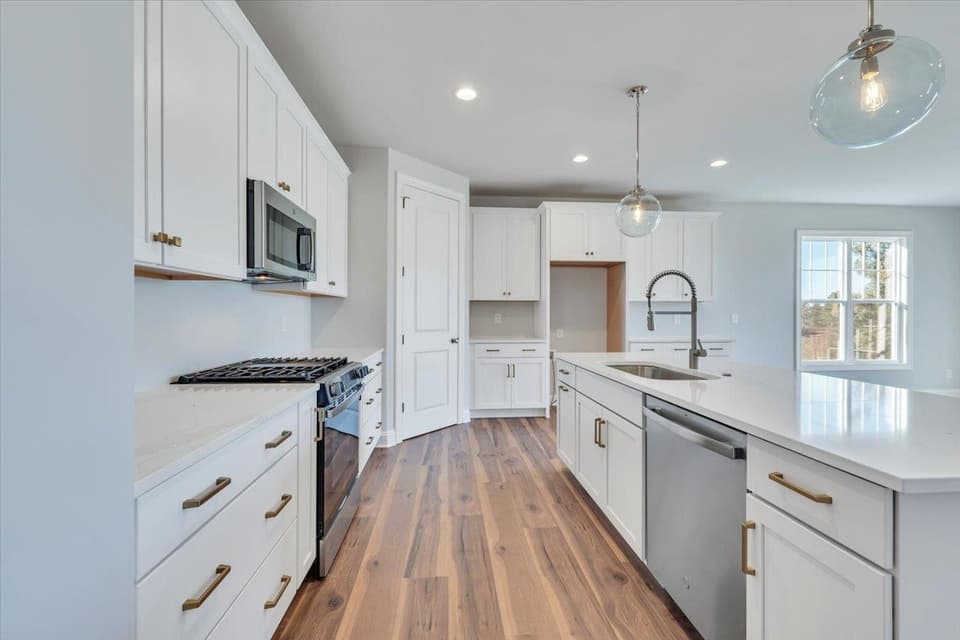 1000 Round Meadow Drive, photo 12 of 24