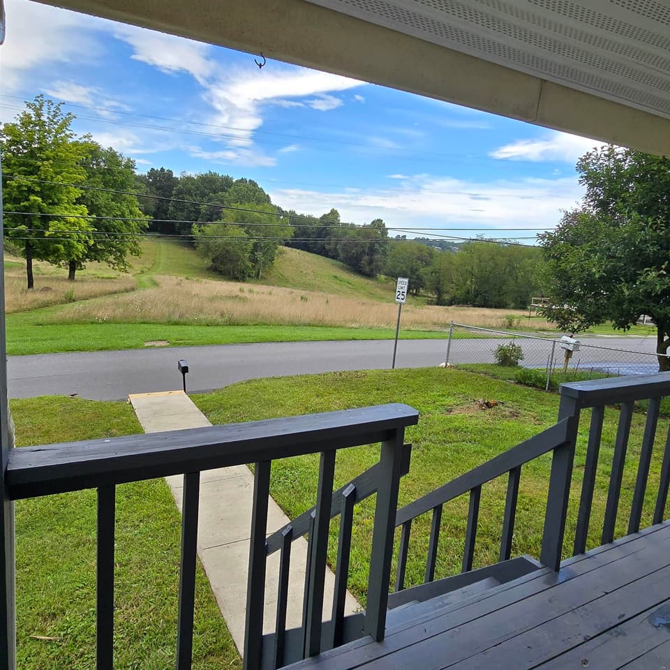 450 Wades Lane, photo 33 of 35