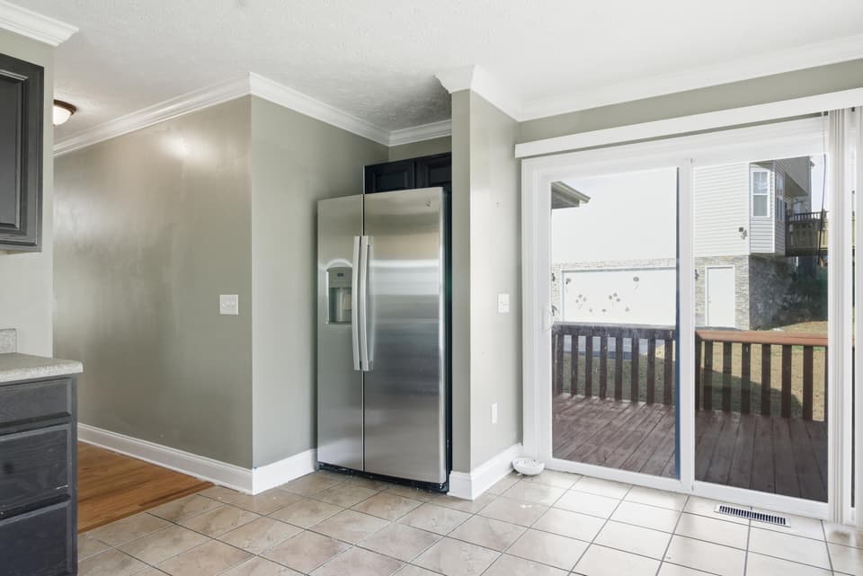 370 Robin Hood Drive, photo 30 of 40