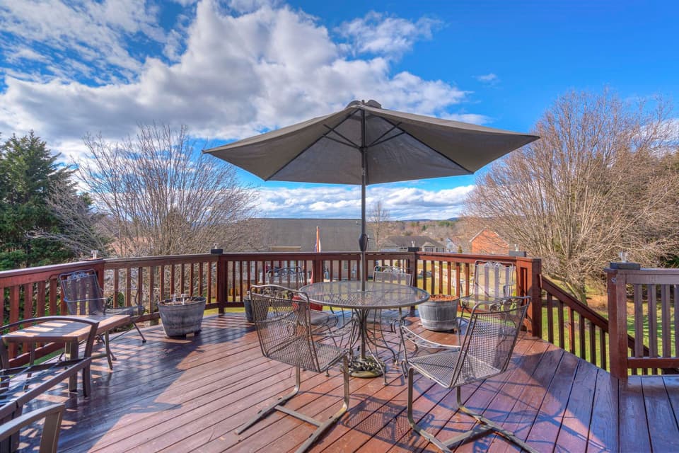 120 Cedar Bluff Drive, photo 16 of 40