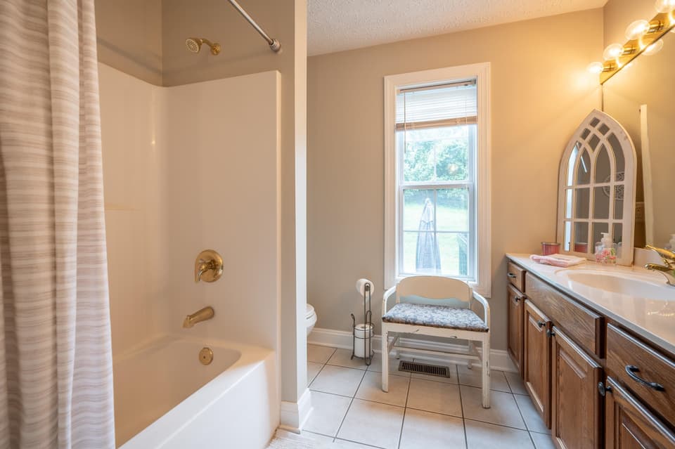 420 Tall Oak Boulevard, photo 25 of 40