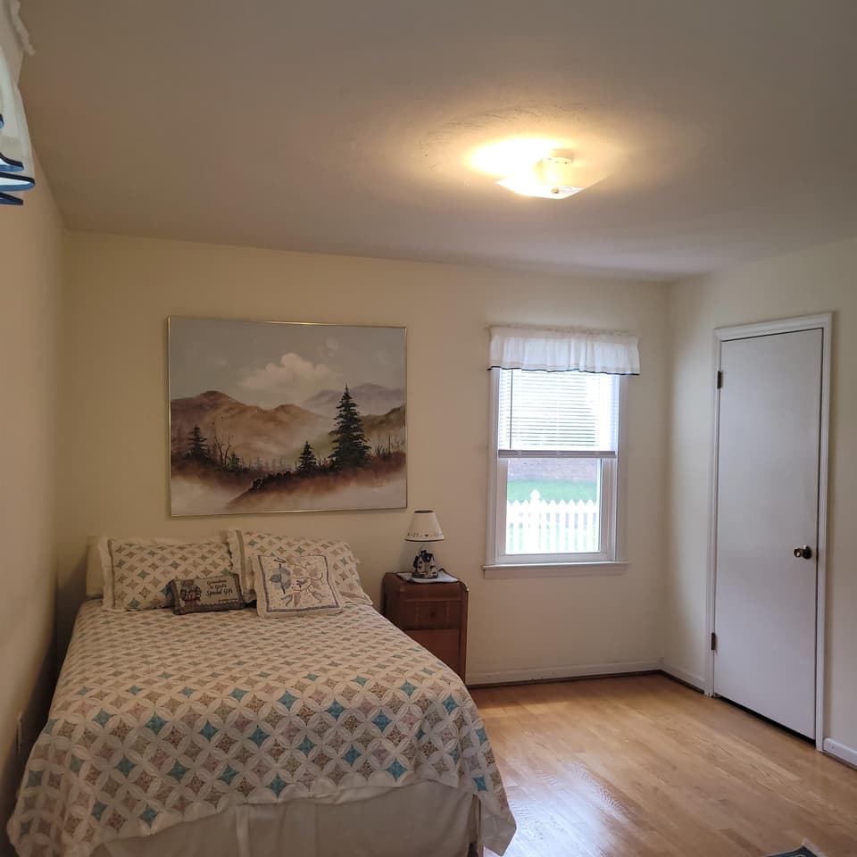 350 Hickory Drive, photo 15 of 31