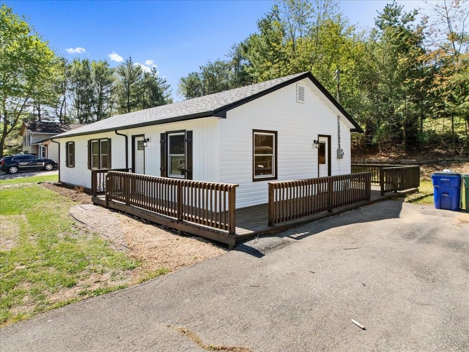 2435 Glade Drive SE, photo 29 of 40