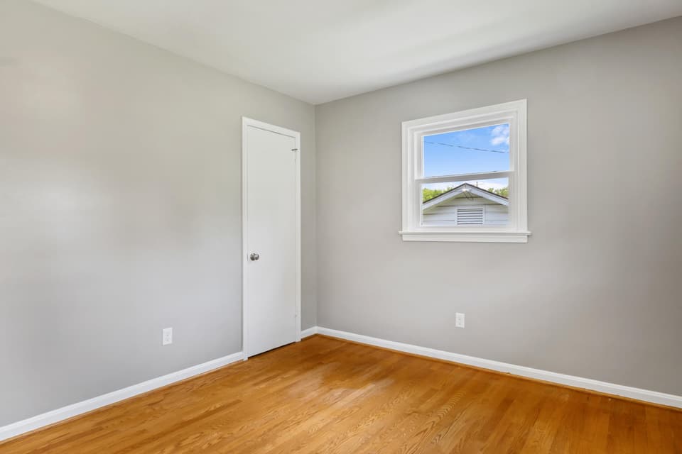 660 Colhoun Street, photo 16 of 35