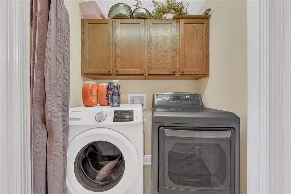 935 Oak Tree Boulevard, photo 15 of 32