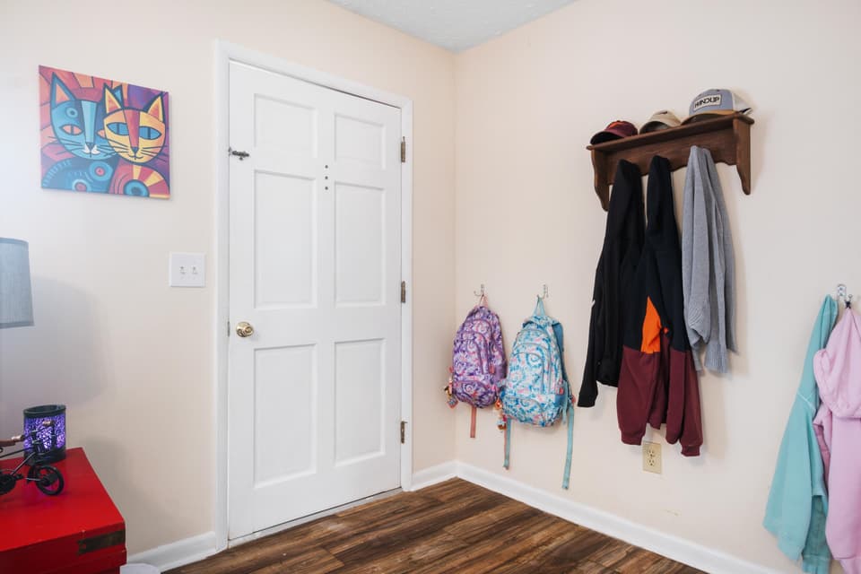 80 Meadow Drive, photo 11 of 40