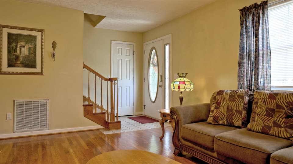 240 Virginian Drive, photo 8 of 40