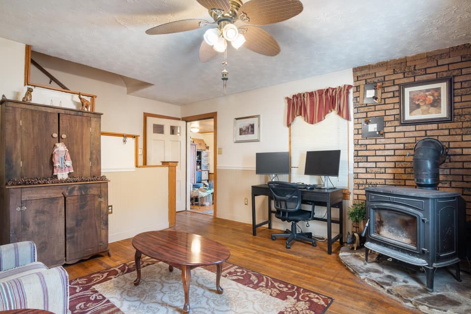 1531 Blair Street, photo 5 of 39