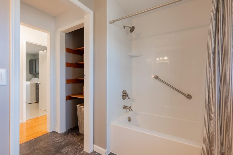 9 Montague Street, photo 27 of 40