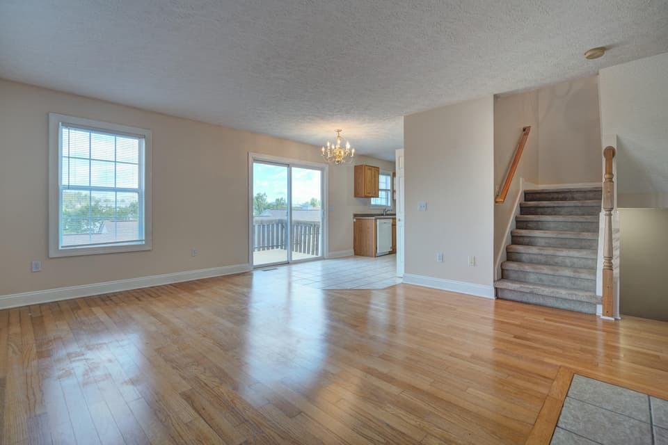 295 Tall Oak Boulevard, photo 5 of 34