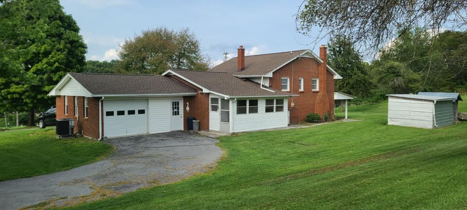 1699 Harman Dr, photo 18 of 39