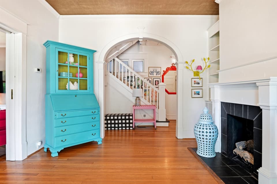 202 S Franklin Street, photo 4 of 40
