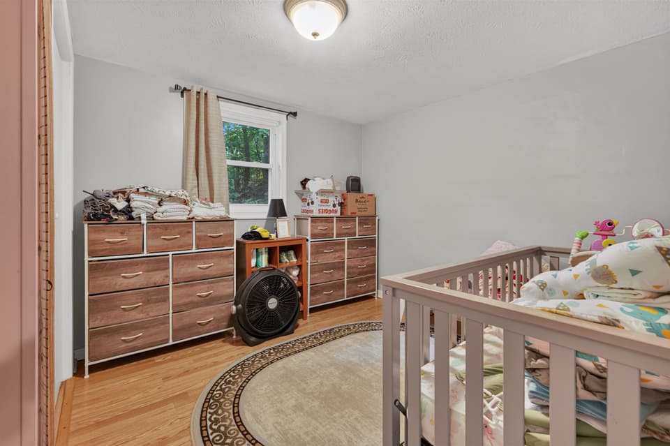 189 Pine Hollow Road, photo 26 of 40