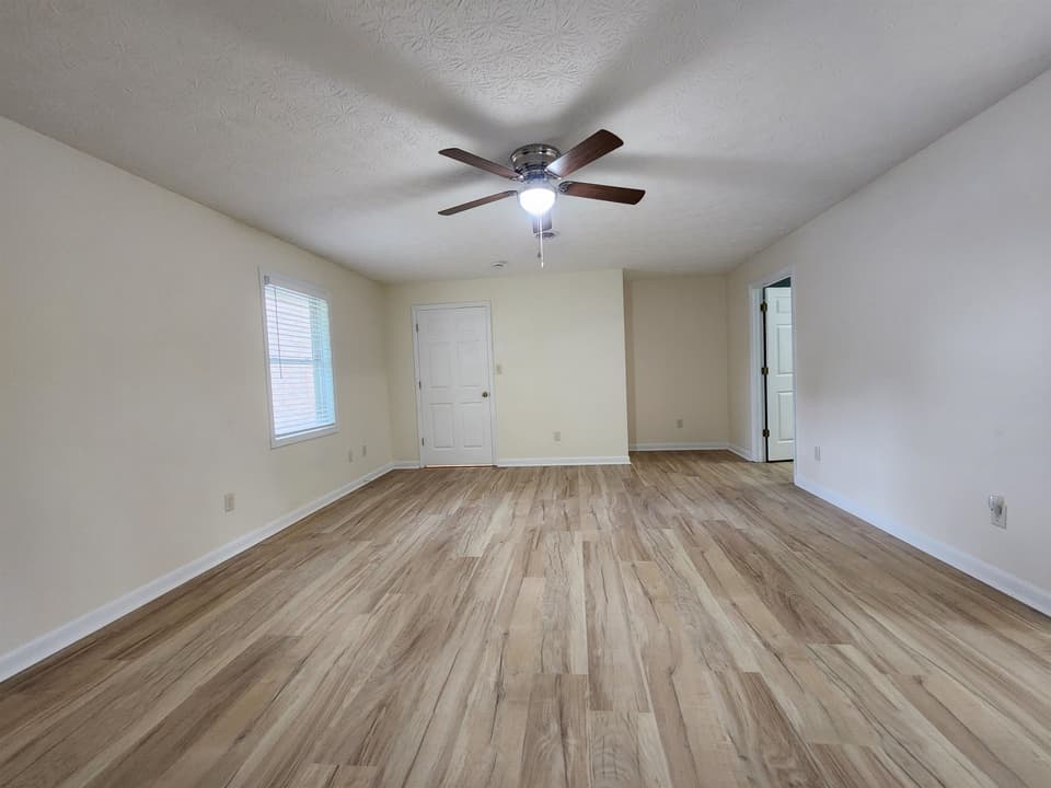 455 Chinquapin Trail SE, photo 14 of 40