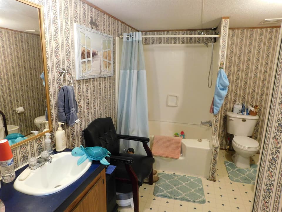 104 Chapel Street, photo 8 of 12