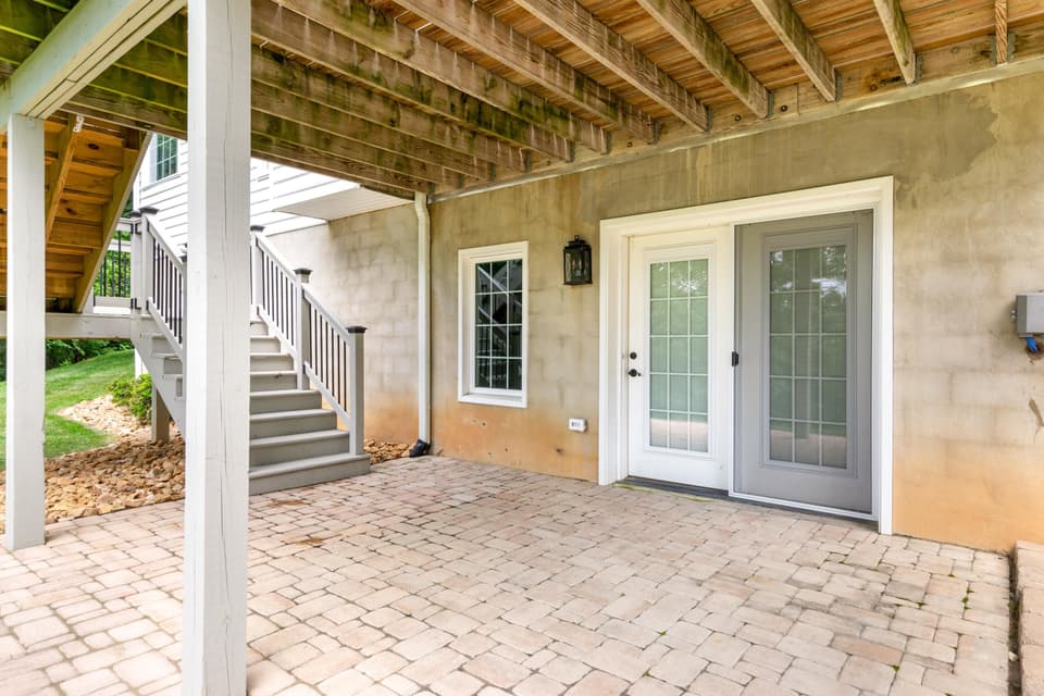 2130 Lubna Drive, photo 37 of 40