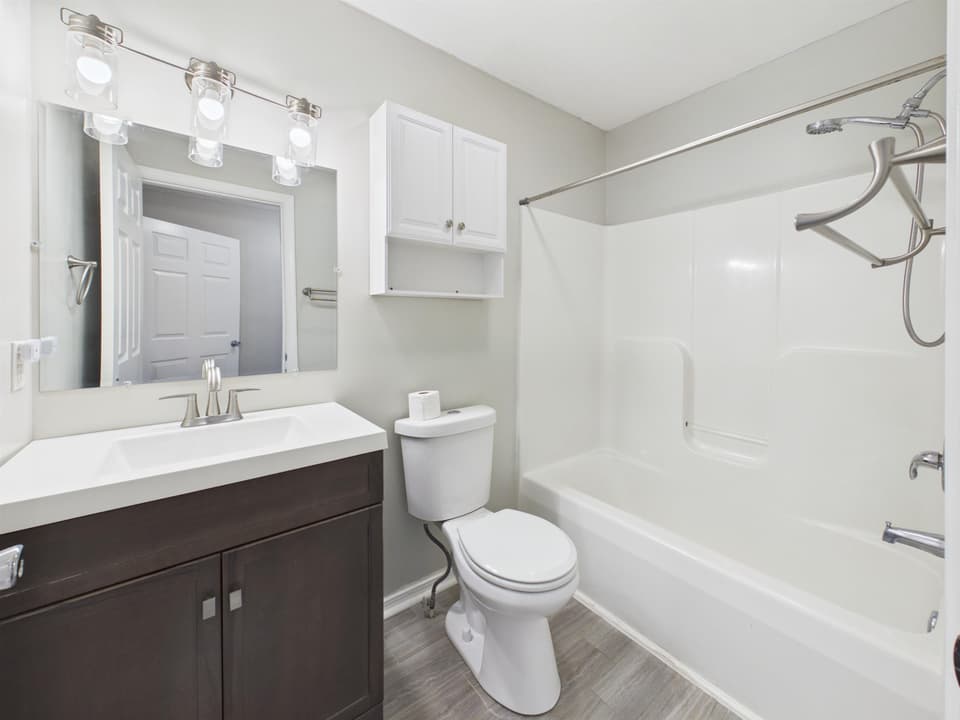 100 Cullen Court, photo 25 of 40