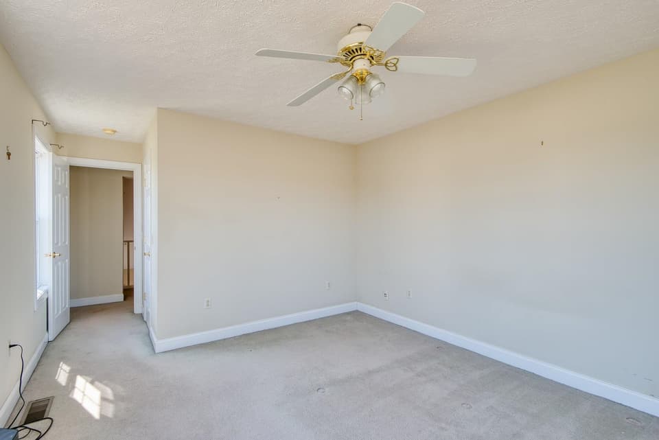 495 Gold Leaf Drive, photo 30 of 40